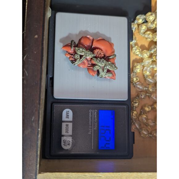 Antique Gold Tone Red Carved Celluloid Flower Brooch Pin - Picture 11 of 11